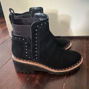Ankle boots
